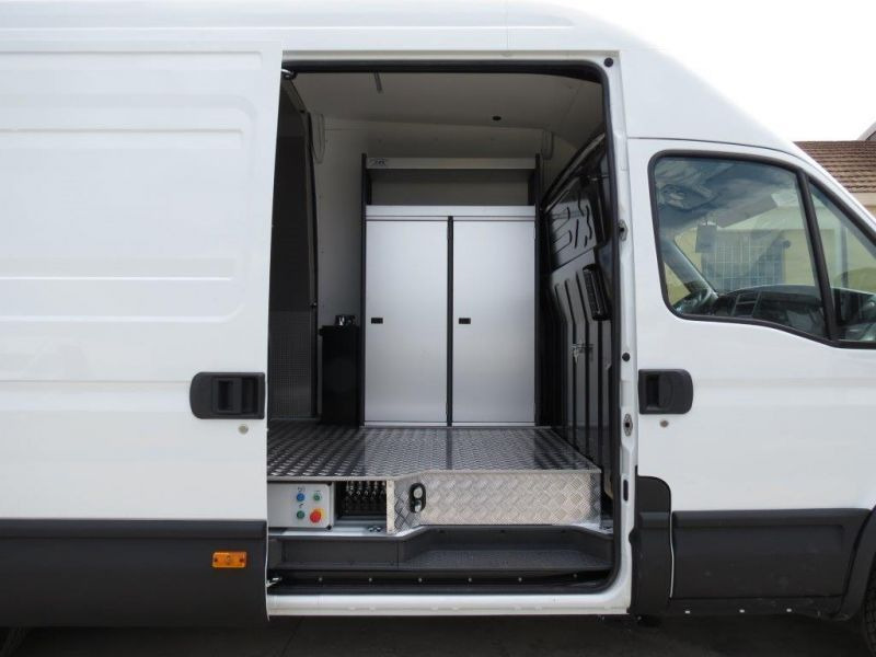 Lizing Comet IZOLACJA 46kV Podnośnik koszowy 14/2/8 JIB do pracy pod napięciem zamontowany na VAN 5,2 t Comet IZOLACJA 46kV Podnośnik koszowy 14/2/8 JIB do pracy pod napięciem zamontowany na VAN 5,2 t: slika 7 Lizing Comet IZOLACJA 46kV Podnośnik koszowy 14/2/8 JIB do pracy pod napięciem zamontowany na VAN 5,2 t Comet IZOLACJA 46kV Podnośnik koszowy 14/2/8 JIB do pracy pod napięciem zamontowany na VAN 5,2 t: slika 7