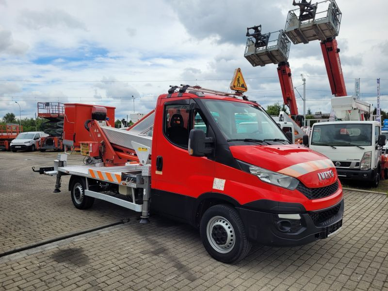 Iveco Daily 35S11 podnośnik koszowy 20 m Multitel MX200 bucket truck boom lift - Vazdušna platforma montirana na kamion: slika 3 Iveco Daily 35S11 podnośnik koszowy 20 m Multitel MX200 bucket truck boom lift - Vazdušna platforma montirana na kamion: slika 3