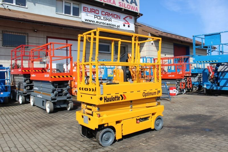 Podnośnik nożycowy elektryczny 8 m Haulotte Optimum 8 - Lift u obliku makaza: slika 1 Podnośnik nożycowy elektryczny 8 m Haulotte Optimum 8 - Lift u obliku makaza: slika 1