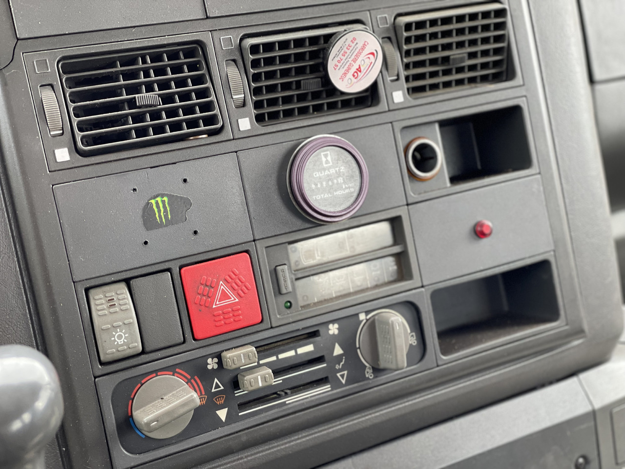 Istovarivač IVECO EUROCARGO: slika 9 Istovarivač IVECO EUROCARGO: slika 9