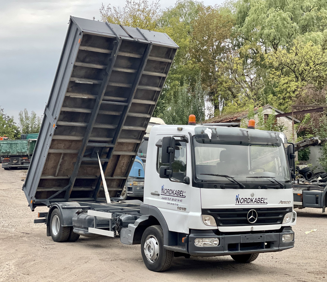 MERCEDES-BENZ ATEGO - Istovarivač: slika 2 MERCEDES-BENZ ATEGO - Istovarivač: slika 2