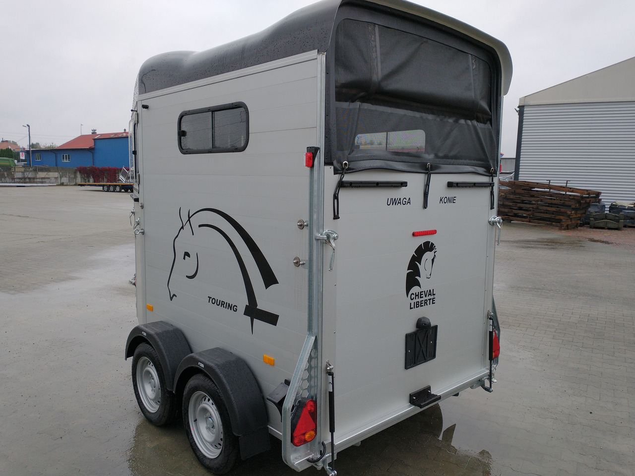 Cheval Liberté Touring Country + Siodlarnia, Debon - Prikolica za konje: slika 5 Cheval Liberté Touring Country + Siodlarnia, Debon - Prikolica za konje: slika 5