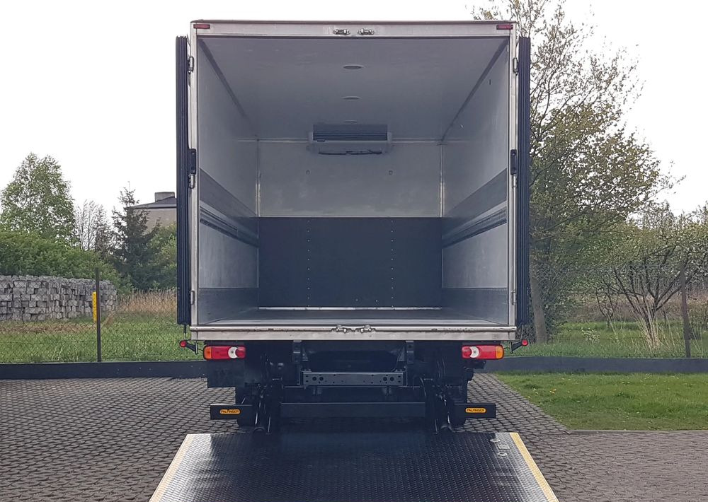 DAF 12T LF 210 WINDA CHŁODNIA 14EP 5,79x2,48x2,29 KLIMA AGREGAT - Hladnjača: slika 5 DAF 12T LF 210 WINDA CHŁODNIA 14EP 5,79x2,48x2,29 KLIMA AGREGAT - Hladnjača: slika 5