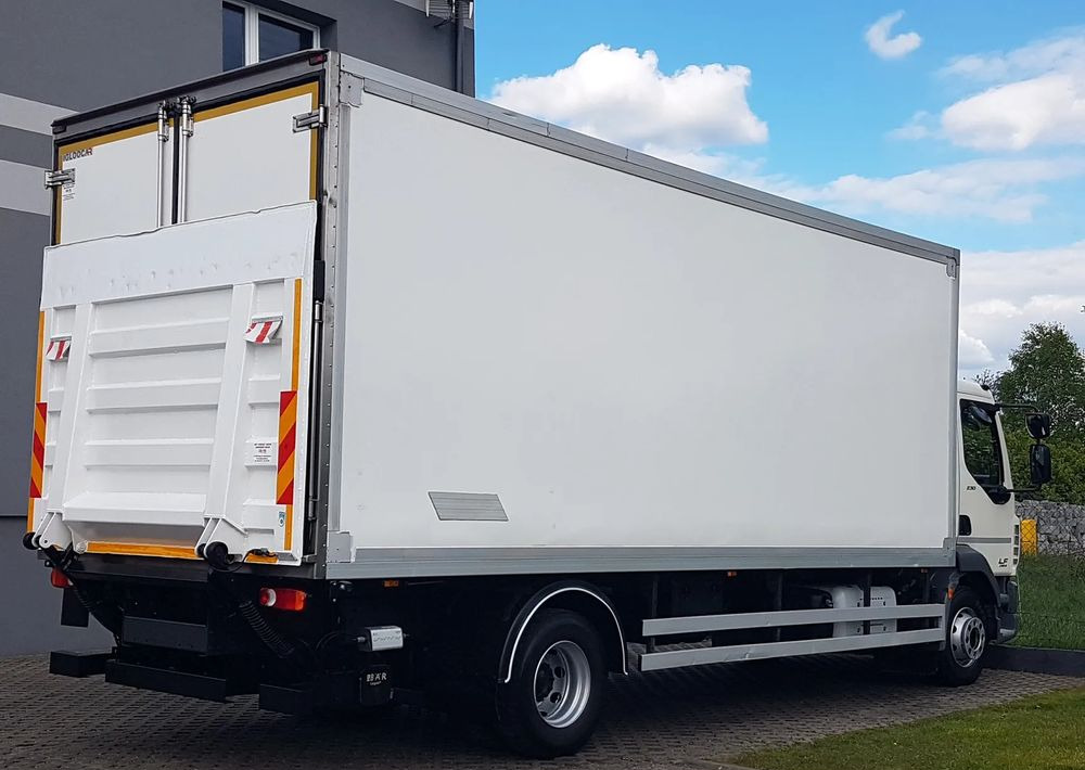 DAF 16T LF 230 WINDA CHŁODNIA 16EP 6,60x2,48x2,39 KLIMA IZOTERMA MROŹNIA - Hladnjača: slika 4 DAF 16T LF 230 WINDA CHŁODNIA 16EP 6,60x2,48x2,39 KLIMA IZOTERMA MROŹNIA - Hladnjača: slika 4