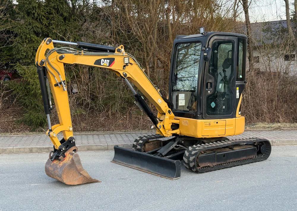 Caterpillar Minikoparka * CAT 303.5 E CR * Sprowadzona ! * Bardzo Dobry Stan * Minikoparka - Bager guseničar: slika 1 Caterpillar Minikoparka * CAT 303.5 E CR * Sprowadzona ! * Bardzo Dobry Stan * Minikoparka - Bager guseničar: slika 1