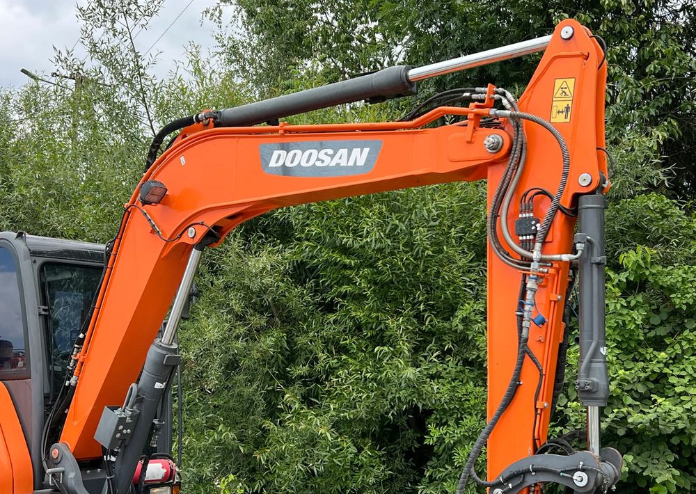 Doosan DOOSAN DX57W *ROTOTILT* 2200 Motogodzin JAK NOWA KOPARKA KOŁOWA STAN PERFEKCYJNY SPROWADZONA - Bager točkaš: slika 4 Doosan DOOSAN DX57W *ROTOTILT* 2200 Motogodzin JAK NOWA KOPARKA KOŁOWA STAN PERFEKCYJNY SPROWADZONA - Bager točkaš: slika 4