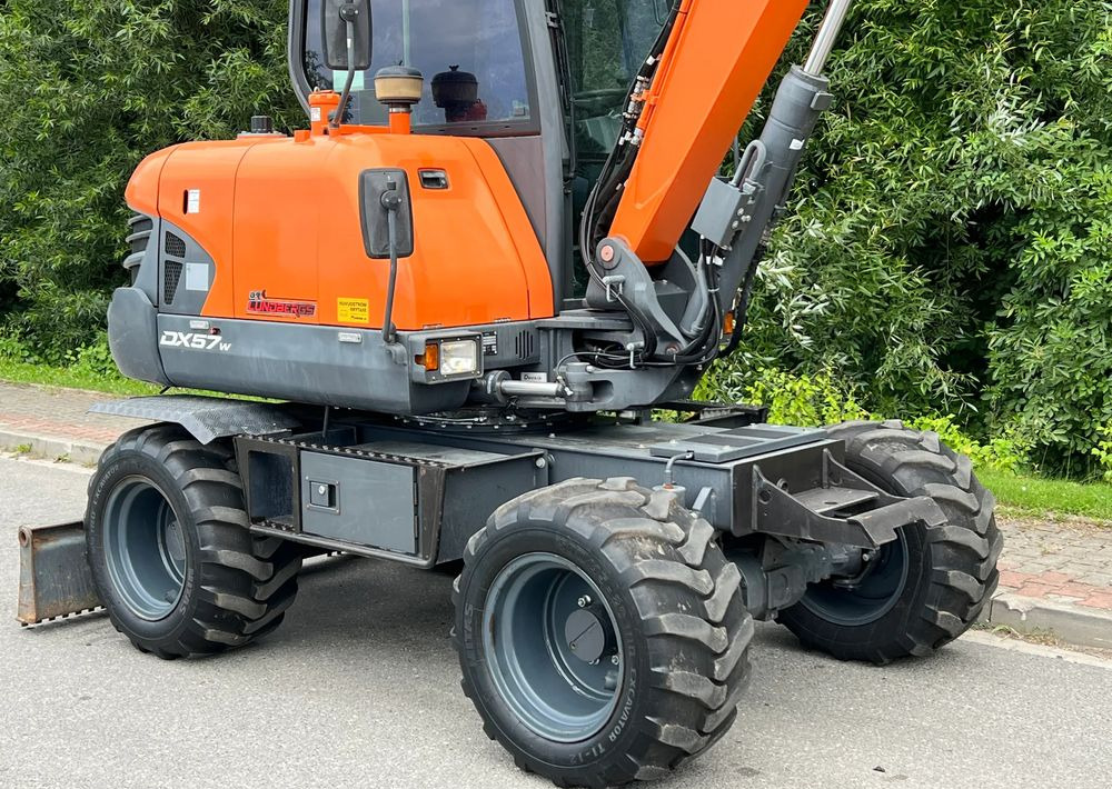 Doosan DOOSAN DX57W *ROTOTILT* 2200 Motogodzin * Jak Nowa * Sprowadzona * Stan Perfekcyjny - Bager točkaš: slika 5 Doosan DOOSAN DX57W *ROTOTILT* 2200 Motogodzin * Jak Nowa * Sprowadzona * Stan Perfekcyjny - Bager točkaš: slika 5
