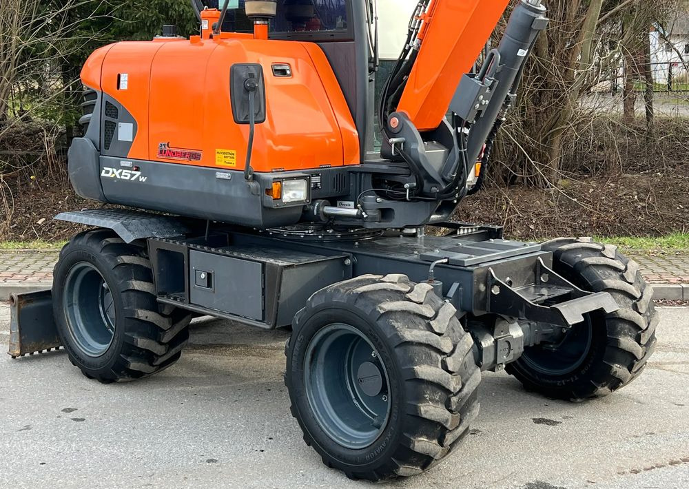 Doosan DOOSAN DX57W *ROTOTILT* 2200 Motogodzin * Jak Nowa * Sprowadzona * Stan Perfekcyjny - Bager točkaš: slika 5 Doosan DOOSAN DX57W *ROTOTILT* 2200 Motogodzin * Jak Nowa * Sprowadzona * Stan Perfekcyjny - Bager točkaš: slika 5