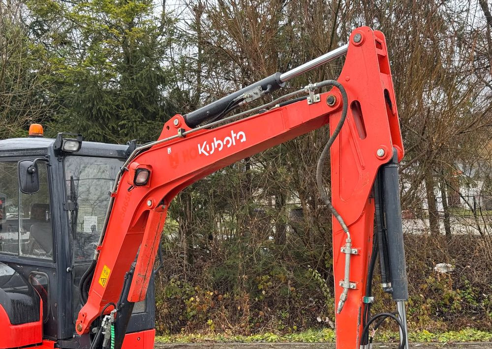 Kubota * Sprowadzona * Minikoparka * Kubota U 35-3&3 * 3.5 Ton * - Mini bager: slika 4 Kubota * Sprowadzona * Minikoparka * Kubota U 35-3&3 * 3.5 Ton * - Mini bager: slika 4
