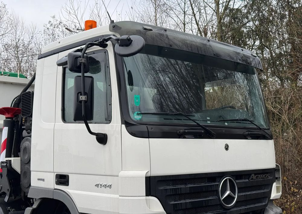 Mercedes-Benz * HDS Palfinger 150002 + FLY JIB PJ 170 * Mercedes Actros 8x6 * Dźwig * 40 TON * Wyciągarka * 35 Metrów * Kosz * - Kamion sa tovarnim sandukom, Kamion sa dizalicom: slika 4 Mercedes-Benz * HDS Palfinger 150002 + FLY JIB PJ 170 * Mercedes Actros 8x6 * Dźwig * 40 TON * Wyciągarka * 35 Metrów * Kosz * - Kamion sa tovarnim sandukom, Kamion sa dizalicom: slika 4