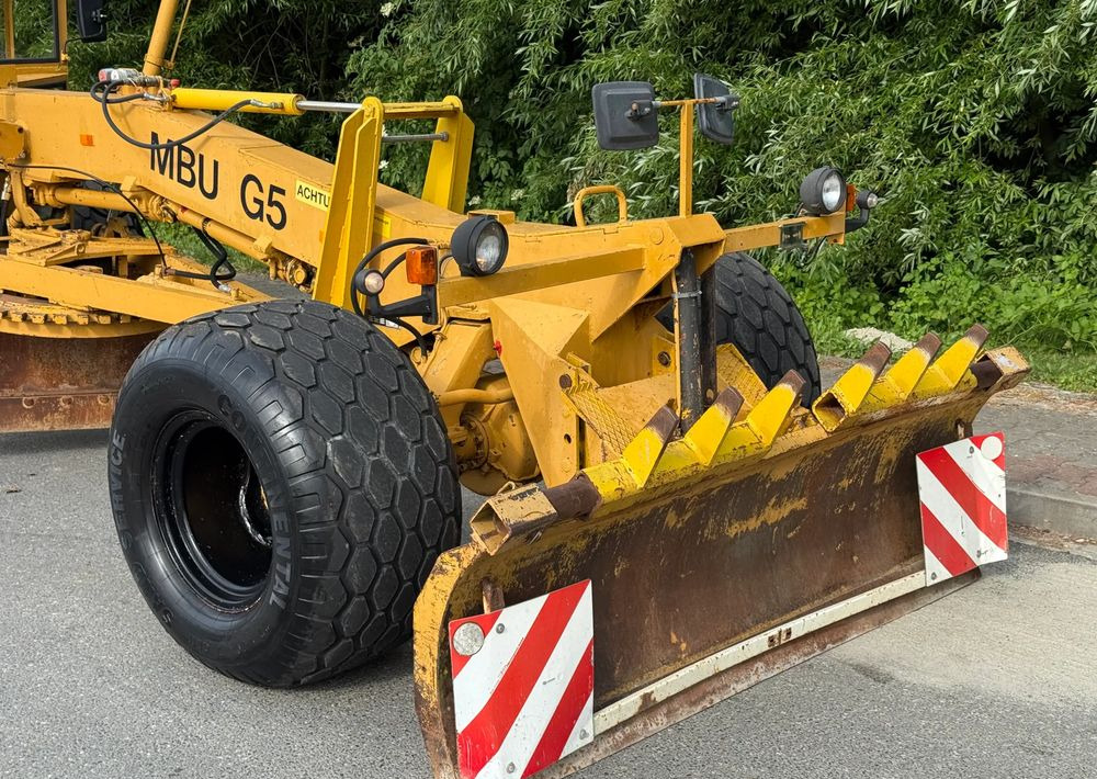 O&K * Równiarka * MBU G50 * Sprowadzona * 2 Osie * 4x4 * Maszyna Drogowa - Valjak: slika 3 O&K * Równiarka * MBU G50 * Sprowadzona * 2 Osie * 4x4 * Maszyna Drogowa - Valjak: slika 3