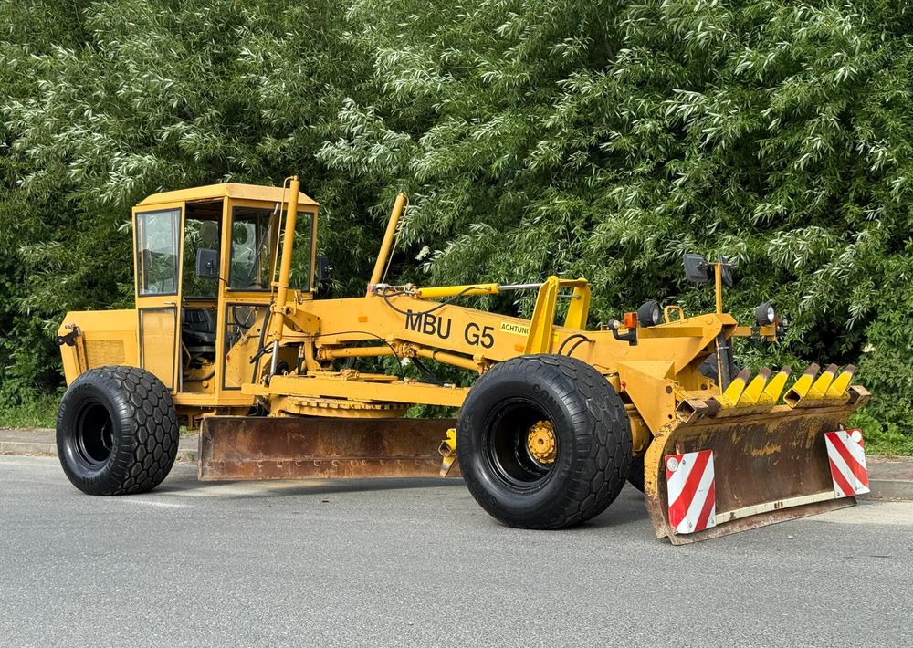 O&K * Równiarka * MBU G50 * Sprowadzona * 2 Osie * 4x4 * Maszyna Drogowa - Valjak: slika 2 O&K * Równiarka * MBU G50 * Sprowadzona * 2 Osie * 4x4 * Maszyna Drogowa - Valjak: slika 2