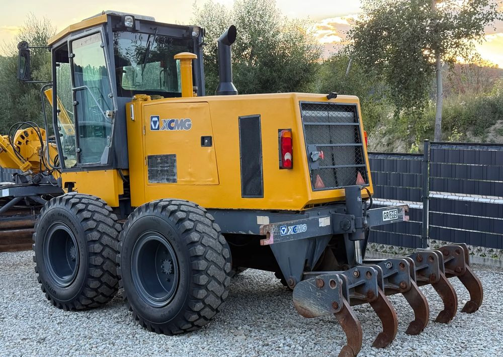 Valjak XCMG * Równiarka XCMG GR 215 * Maszyna Drogowa *: slika 9