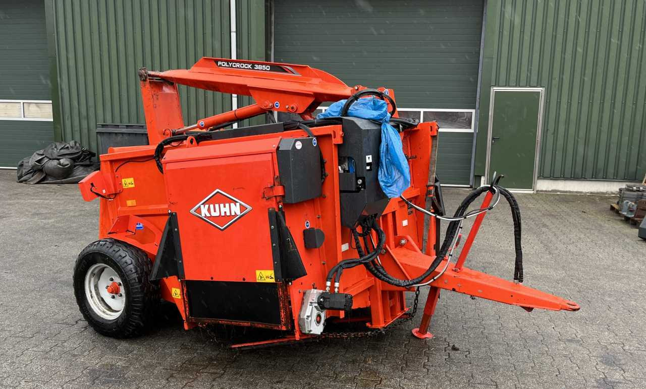 Kuhn Polycrock 3850 voermachines - Prikolica za mešanje stočne hrane: slika 1 Kuhn Polycrock 3850 voermachines - Prikolica za mešanje stočne hrane: slika 1