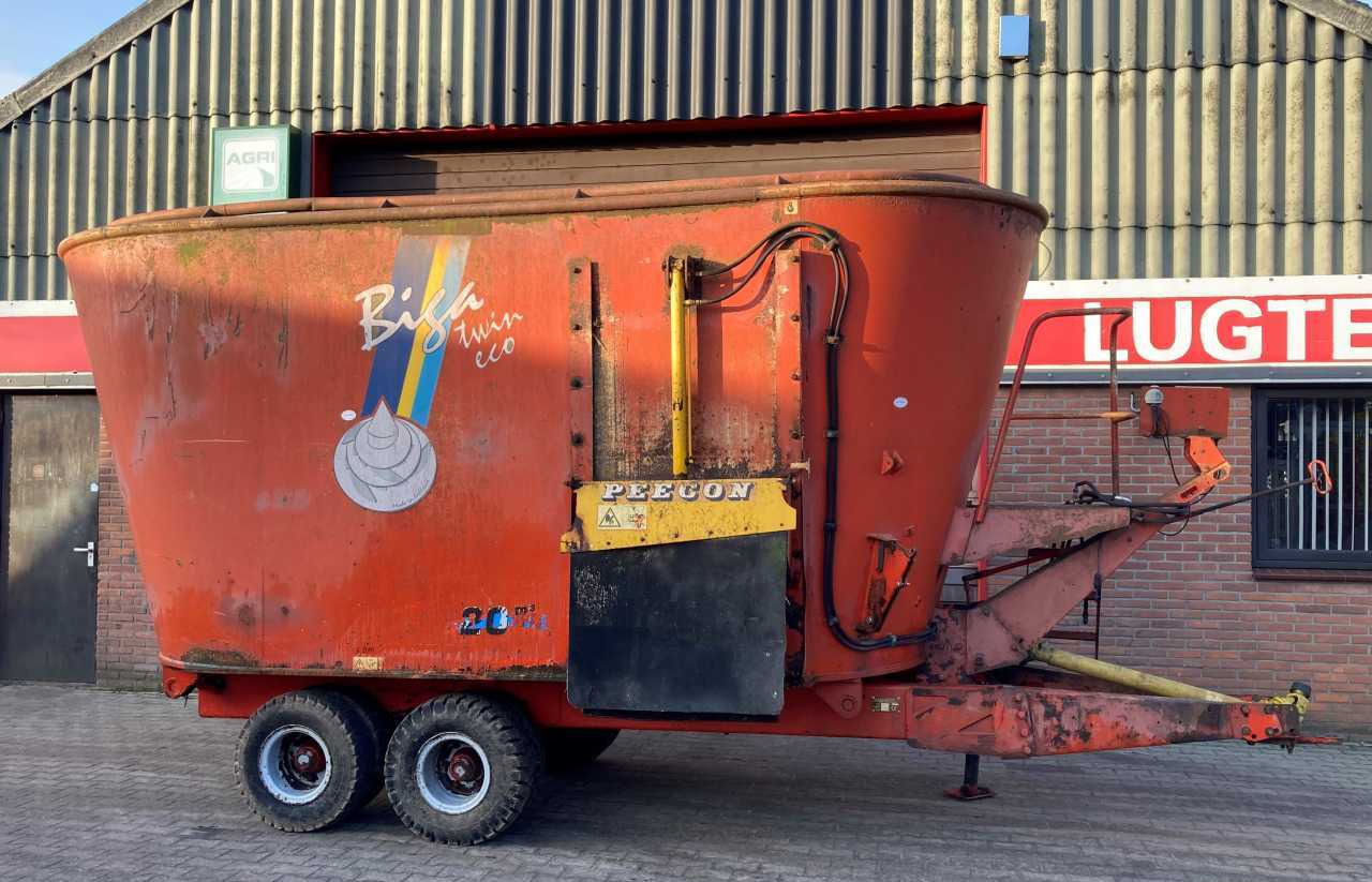 Peecon VME 200 Voermengwagen Voermachines - Prikolica za mešanje stočne hrane: slika 2 Peecon VME 200 Voermengwagen Voermachines - Prikolica za mešanje stočne hrane: slika 2
