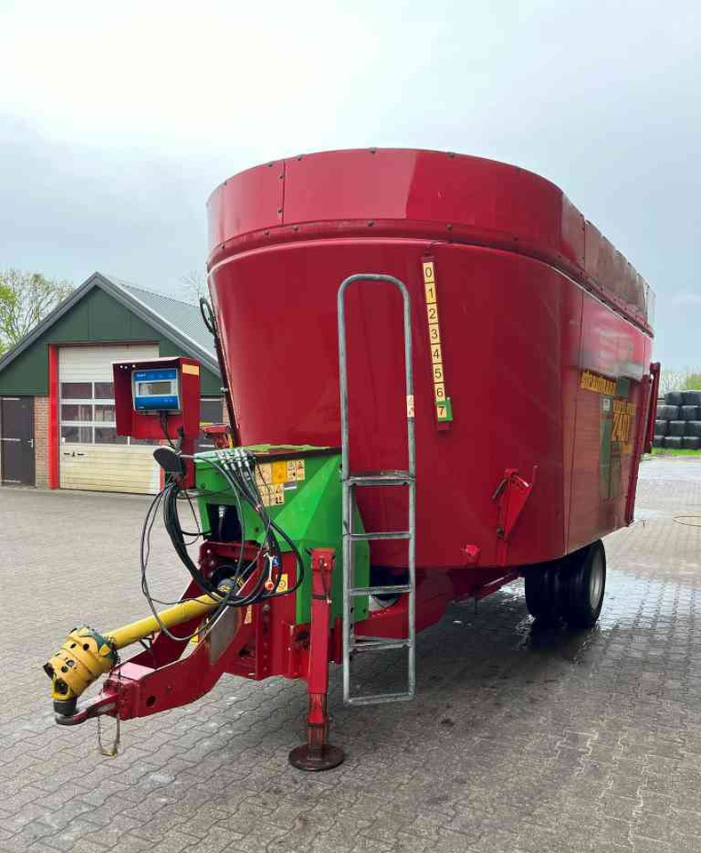 Strautmann Verti-Mix 2401 Voermengwagen, voerwagen, mixer, voermachines - Prikolica za mešanje stočne hrane: slika 4 Strautmann Verti-Mix 2401 Voermengwagen, voerwagen, mixer, voermachines - Prikolica za mešanje stočne hrane: slika 4