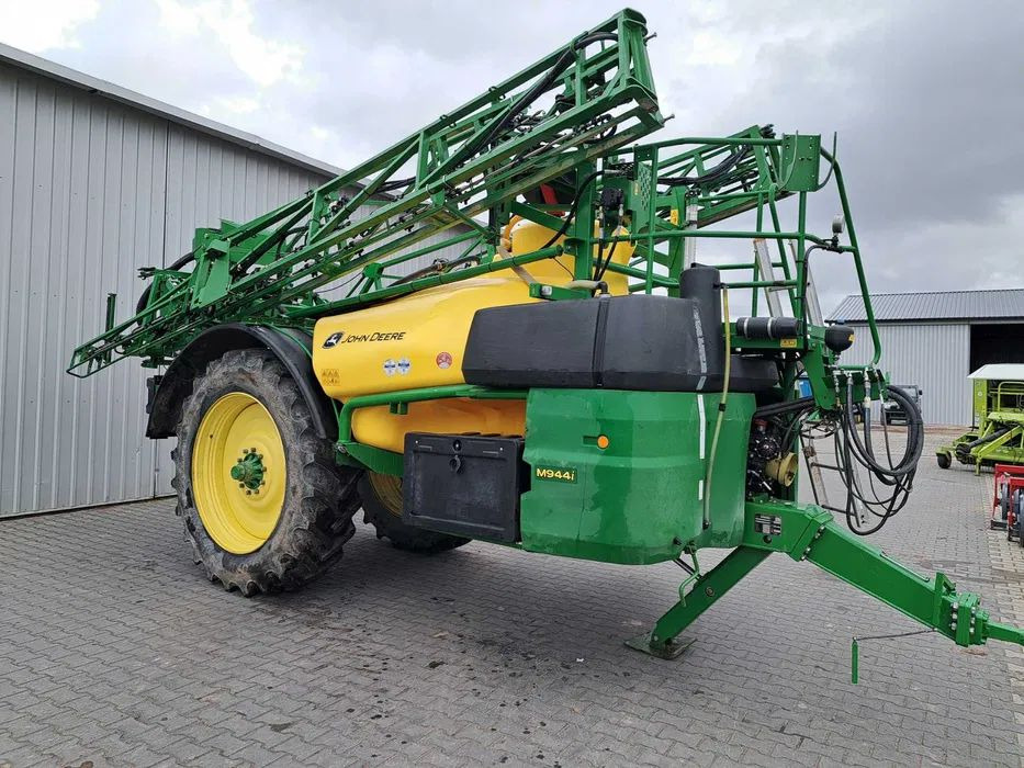 John Deere 944i - Vučena prskalica: slika 4 John Deere 944i - Vučena prskalica: slika 4