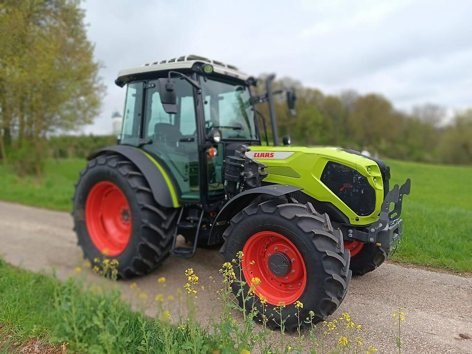 Claas CLAAS AXOS 240 Traktor Schlepper Frontlader - Konsolen Klima - Traktor: slika 4 Claas CLAAS AXOS 240 Traktor Schlepper Frontlader - Konsolen Klima - Traktor: slika 4