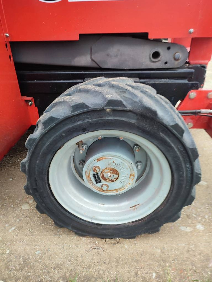 Lift u obliku makaza Manitou 120SC-2: slika 14 Lift u obliku makaza Manitou 120SC-2: slika 14