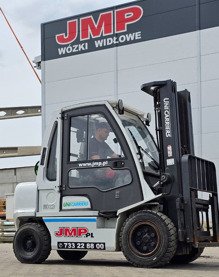 UniCarriers UG1D2A30LQ DX30 - Gasni viljuškar: slika 4 UniCarriers UG1D2A30LQ DX30 - Gasni viljuškar: slika 4