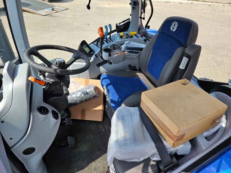 Traktor New Holland T7.210 Range command 50 km/h: slika 17 Traktor New Holland T7.210 Range command 50 km/h: slika 17