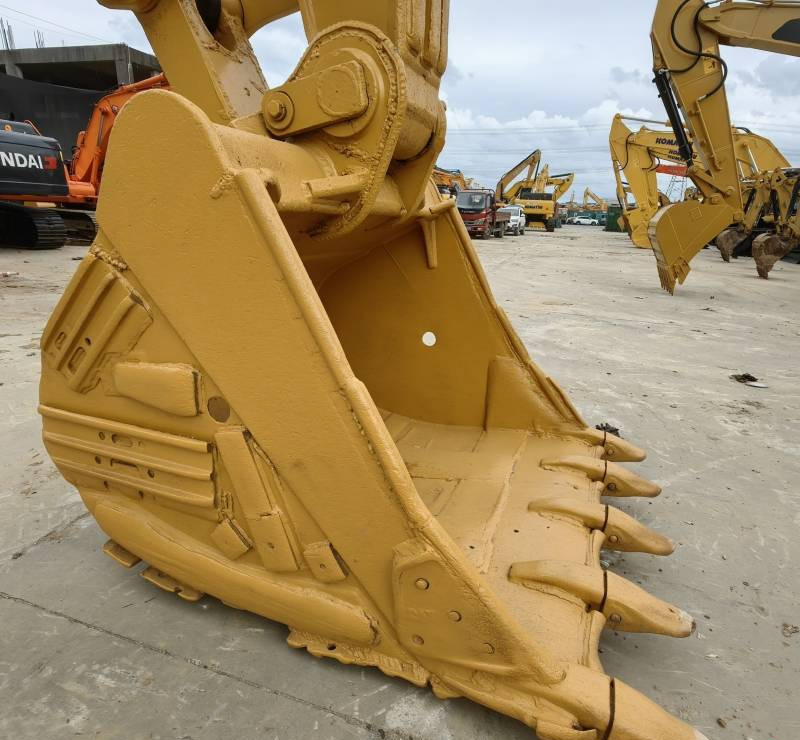 CAT 336d Caterpillar tracked excavator Warranty up to 10 YEARS CAT 336d Caterpillar гусеничний екскаватор Гарантія до 10 РОКІВ CAT 336d Caterpillar koparka gąsienicowa Gwarancja do 10 LAT - Bager guseničar: slika 2 CAT 336d Caterpillar tracked excavator Warranty up to 10 YEARS CAT 336d Caterpillar гусеничний екскаватор Гарантія до 10 РОКІВ CAT 336d Caterpillar koparka gąsienicowa Gwarancja do 10 LAT - Bager guseničar: slika 2