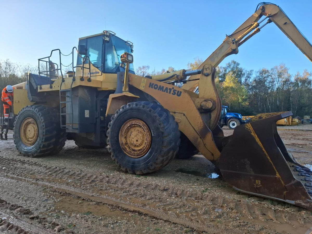 Komatsu WA600-6 - Utovarivač točkaš: slika 4 Komatsu WA600-6 - Utovarivač točkaš: slika 4