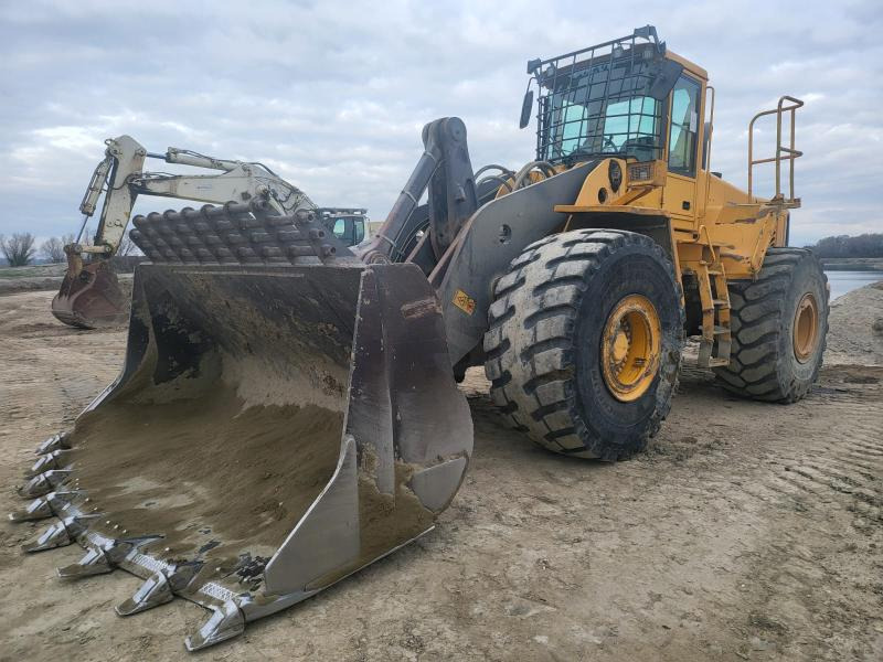 Utovarivač točkaš Volvo L 220 E: slika 6