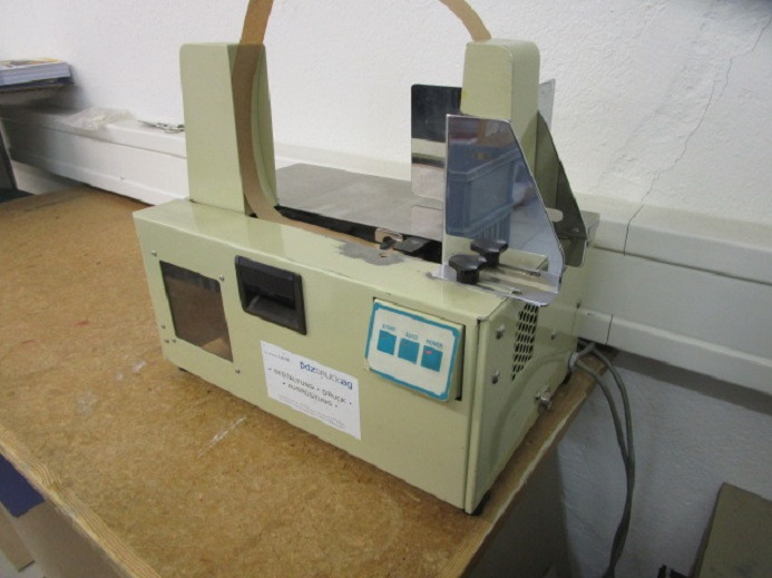 BANDEROLIERMASCHINE TANNER JC200 80 - Mašina za pakovanje: slika 2 BANDEROLIERMASCHINE TANNER JC200 80 - Mašina za pakovanje: slika 2