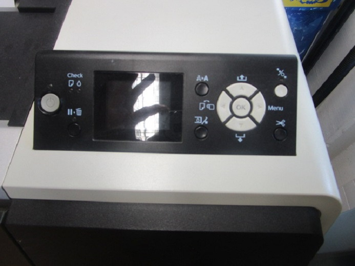 EPSON STYLUS PRO 9700 - Mašina za digitalnu štampu: slika 5 EPSON STYLUS PRO 9700 - Mašina za digitalnu štampu: slika 5