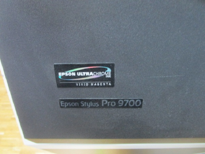 EPSON STYLUS PRO 9700 - Mašina za digitalnu štampu: slika 4 EPSON STYLUS PRO 9700 - Mašina za digitalnu štampu: slika 4