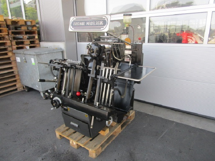HEIDELBERG TIEGEL A4 MIT HEISSFOLIENPRÄGEEINRICHTUNG - Ofset mašina: slika 4 HEIDELBERG TIEGEL A4 MIT HEISSFOLIENPRÄGEEINRICHTUNG - Ofset mašina: slika 4