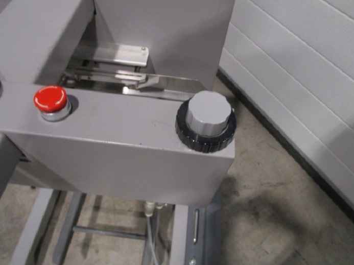 STAPELABSENKTISCH HORIZON ST-20 - Štamparska mašina: slika 4 STAPELABSENKTISCH HORIZON ST-20 - Štamparska mašina: slika 4