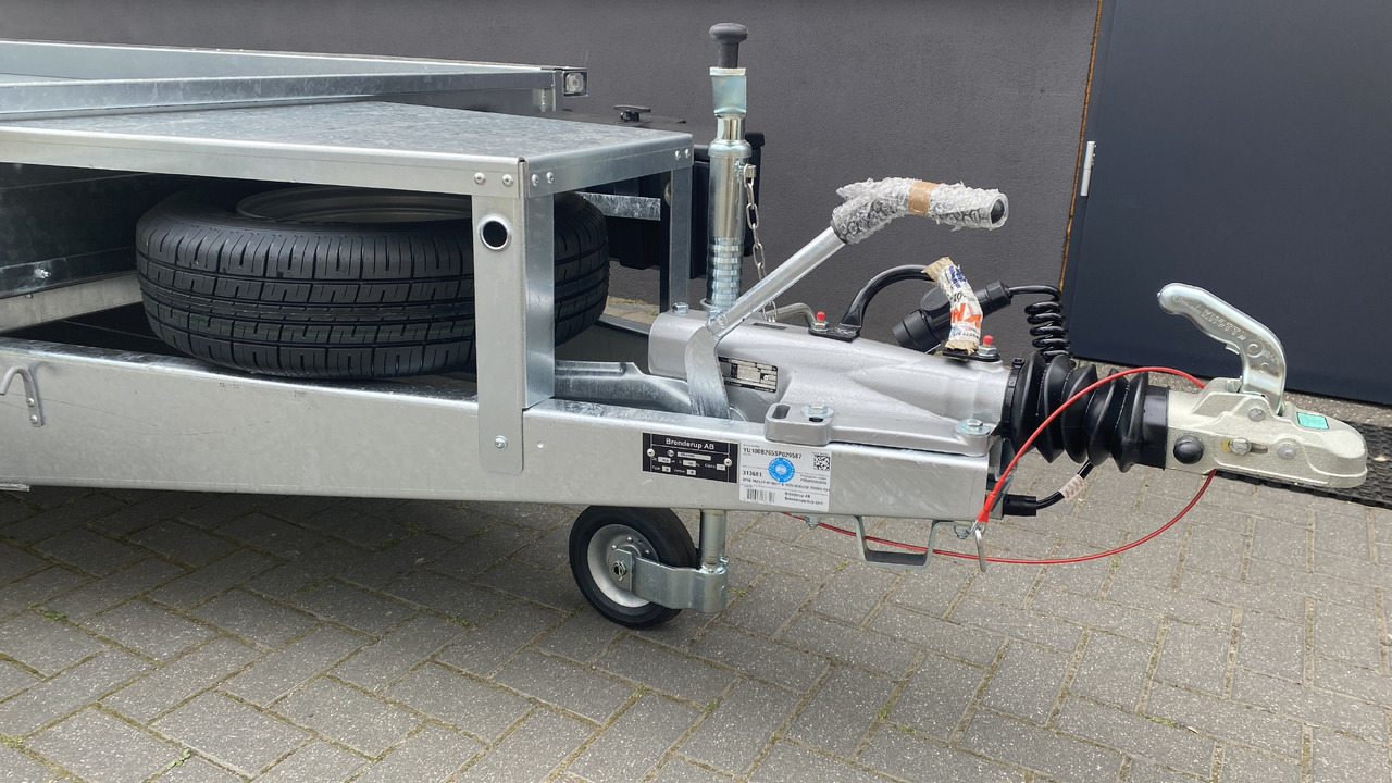 Novu Prikolica za prevoz radnih mašina PRZYCZEPA DO KOPARKI MINIKOPARKI MT 3651 DMC 3,5T / MT 3651 EXCAVATOR MINI EXCAVATOR TRAILER DMC 3.5T: slika 8