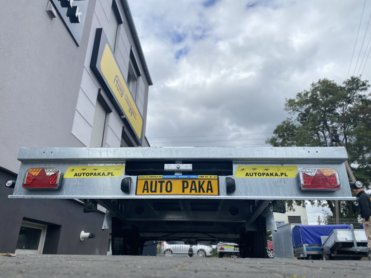 PRZYCZEPA PLATFORMOWA 5X2 WARK DMC 3500 / WARK PLATFORM TRAILER 5X2 DMC 3500 - Plato prikolica: slika 5 PRZYCZEPA PLATFORMOWA 5X2 WARK DMC 3500 / WARK PLATFORM TRAILER 5X2 DMC 3500 - Plato prikolica: slika 5