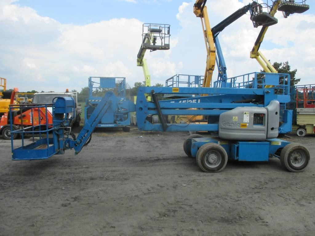 Genie Z 45/25 J DC - Zglobna platforma: slika 2 Genie Z 45/25 J DC - Zglobna platforma: slika 2
