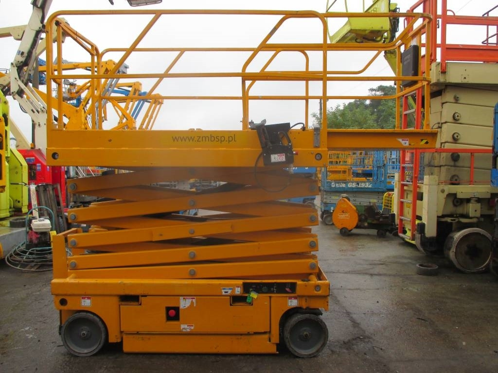 Haulotte Compact 12  - Lift u obliku makaza: slika 5 Haulotte Compact 12  - Lift u obliku makaza: slika 5
