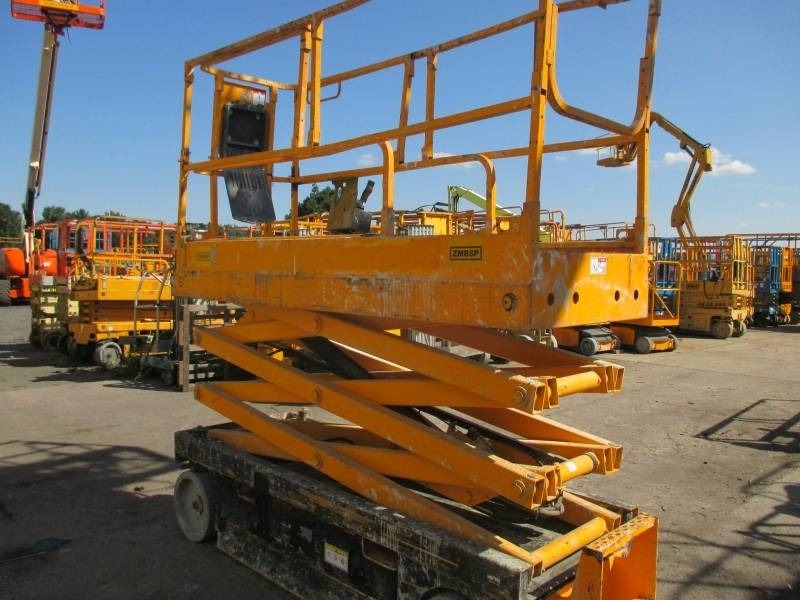 Haulotte Compact 8  - Lift u obliku makaza: slika 4 Haulotte Compact 8  - Lift u obliku makaza: slika 4