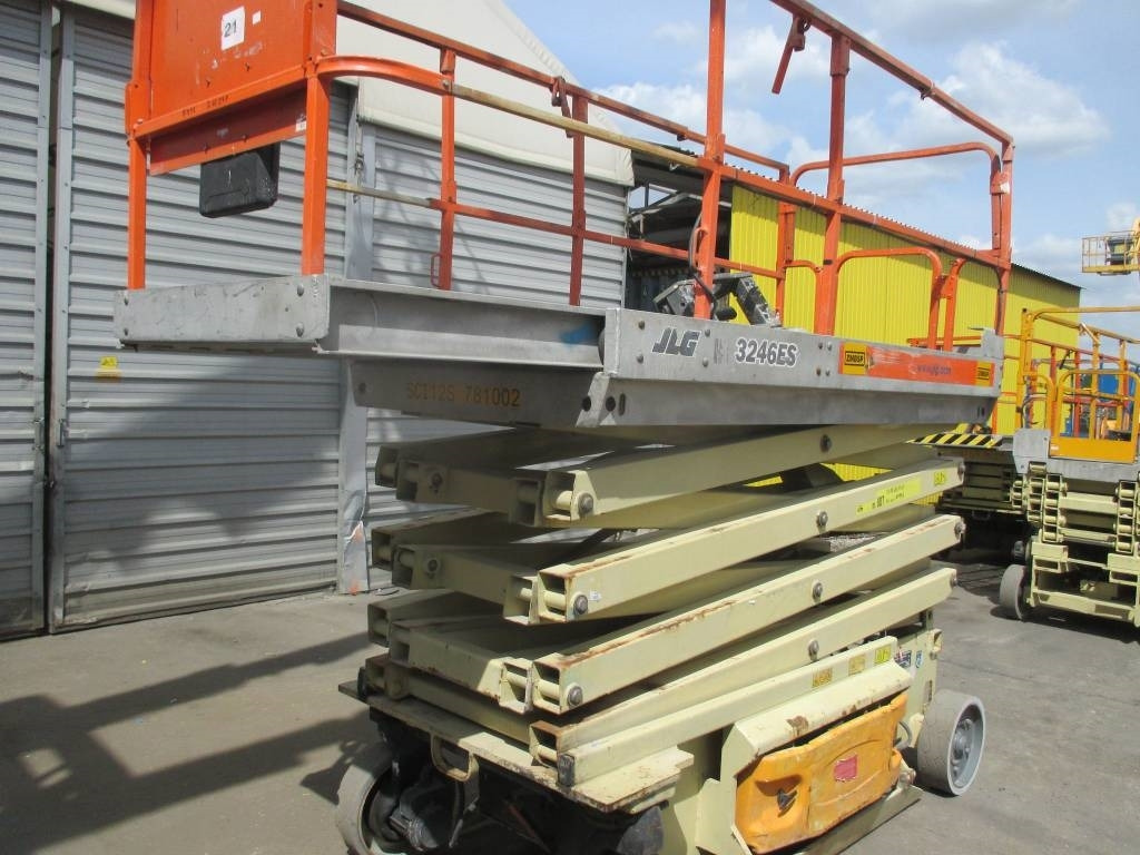 JLG 3246 ES - Lift u obliku makaza: slika 2 JLG 3246 ES - Lift u obliku makaza: slika 2