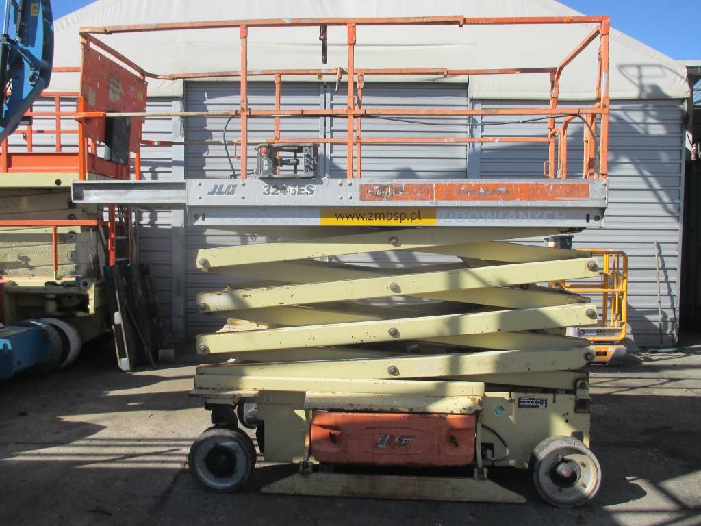 JLG 3246 ES - Lift u obliku makaza: slika 1 JLG 3246 ES - Lift u obliku makaza: slika 1