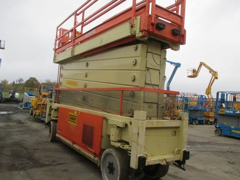 JLG Liftlux 245-12 - Lift u obliku makaza: slika 5 JLG Liftlux 245-12 - Lift u obliku makaza: slika 5
