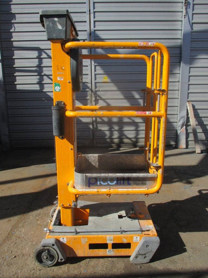 JLG Pecolift - Jarbolna penjajuća platforma: slika 1 JLG Pecolift - Jarbolna penjajuća platforma: slika 1