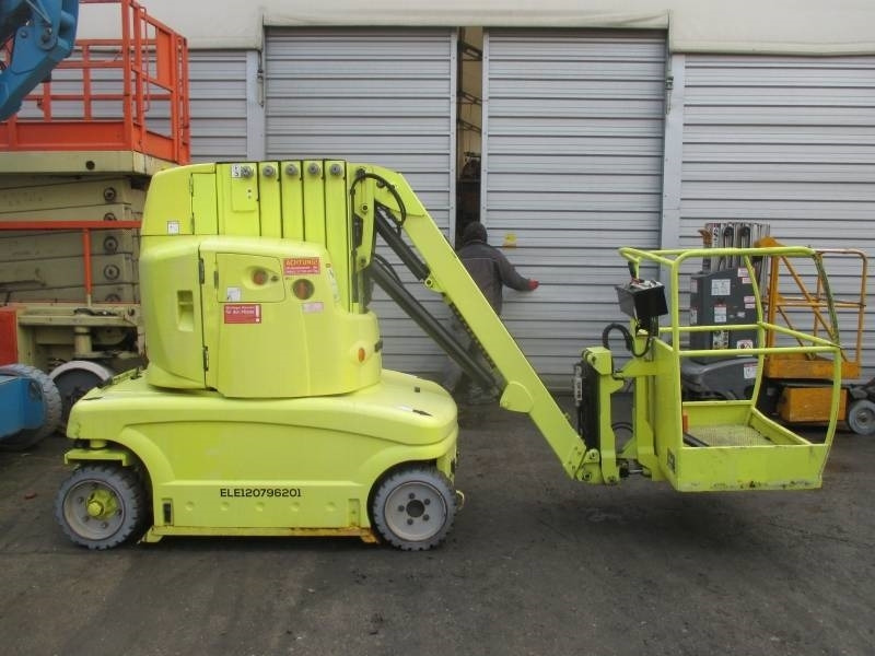 JLG Toucan 1210 - Zglobna platforma: slika 1 JLG Toucan 1210 - Zglobna platforma: slika 1