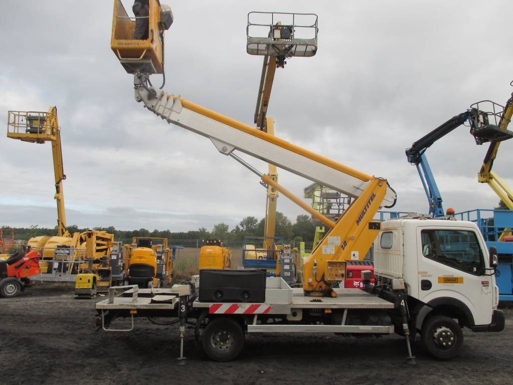 Multitel MT 202 - Vazdušna platforma montirana na kamion: slika 1 Multitel MT 202 - Vazdušna platforma montirana na kamion: slika 1