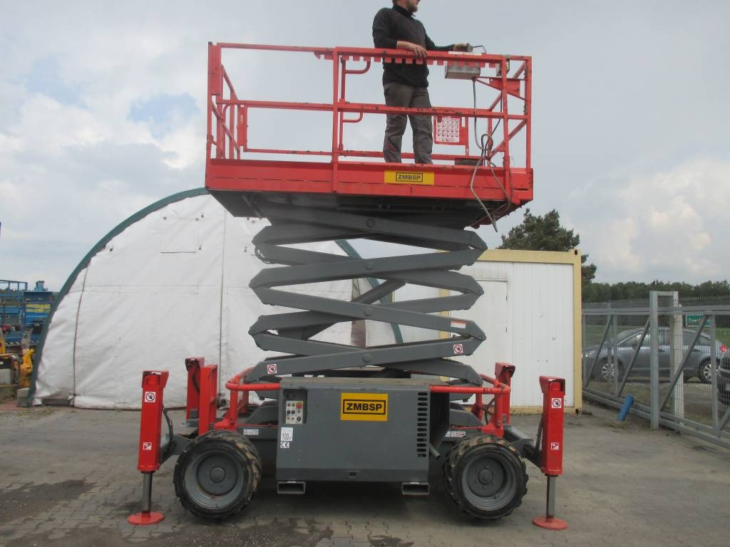 SkyJack SJ 6832 RT - Lift u obliku makaza: slika 1 SkyJack SJ 6832 RT - Lift u obliku makaza: slika 1