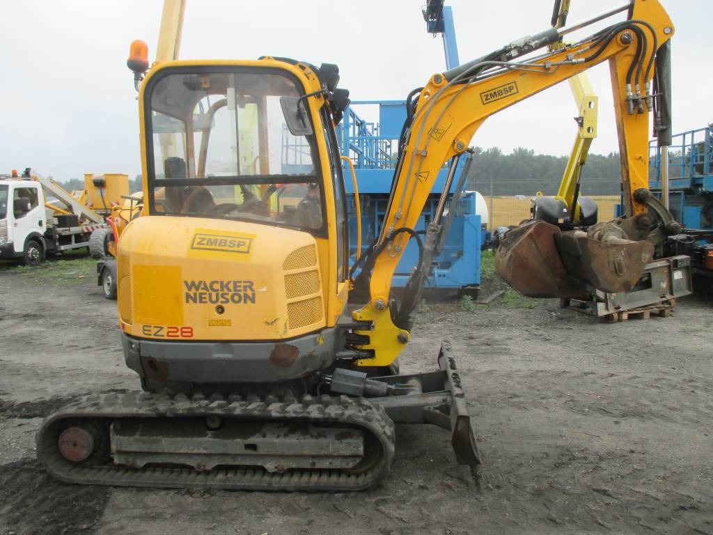 Wacker Neuson EZ 28  - Mini bager: slika 1 Wacker Neuson EZ 28  - Mini bager: slika 1