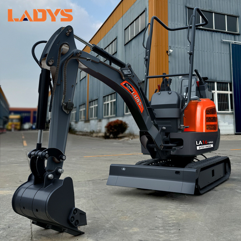 LADYS LA16Pro Mini Excavator Digger Miniexcavadora EPA Kubota Engine Mini Excavator For Sale With Mini Excavator Attachment Set - Mini bager: slika 1 LADYS LA16Pro Mini Excavator Digger Miniexcavadora EPA Kubota Engine Mini Excavator For Sale With Mini Excavator Attachment Set - Mini bager: slika 1