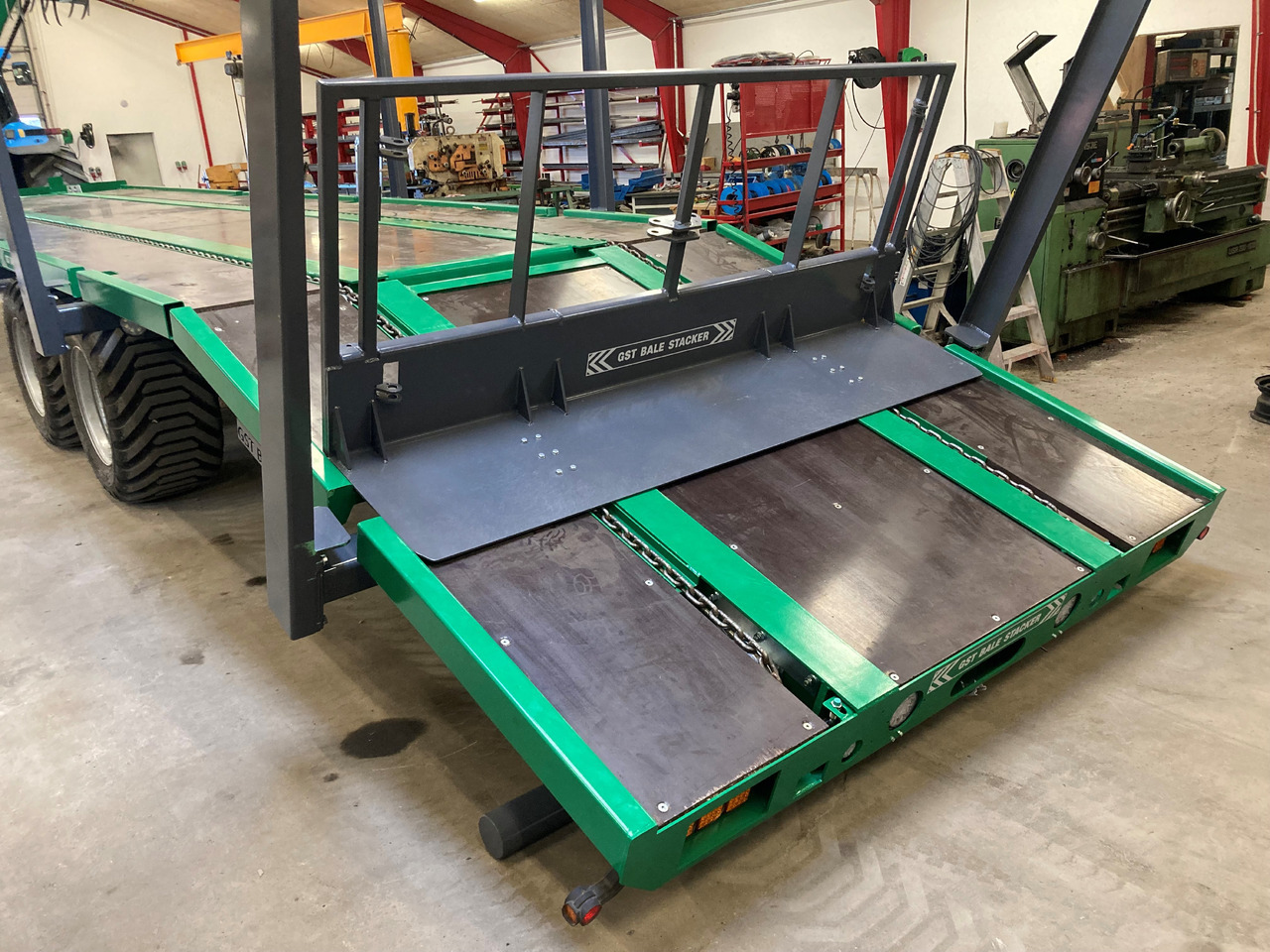 Prikolica sa automatskim punjenjem GST BALE STACKER: slika 9