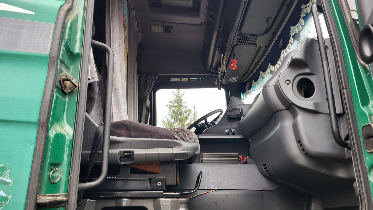 Kamion sa golom šasijom i zatvorenom kabinom SCANIA R124 420 6X4: slika 15