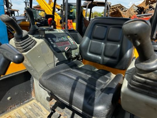Mini bager Bobcat E26: slika 10 Mini bager Bobcat E26: slika 10